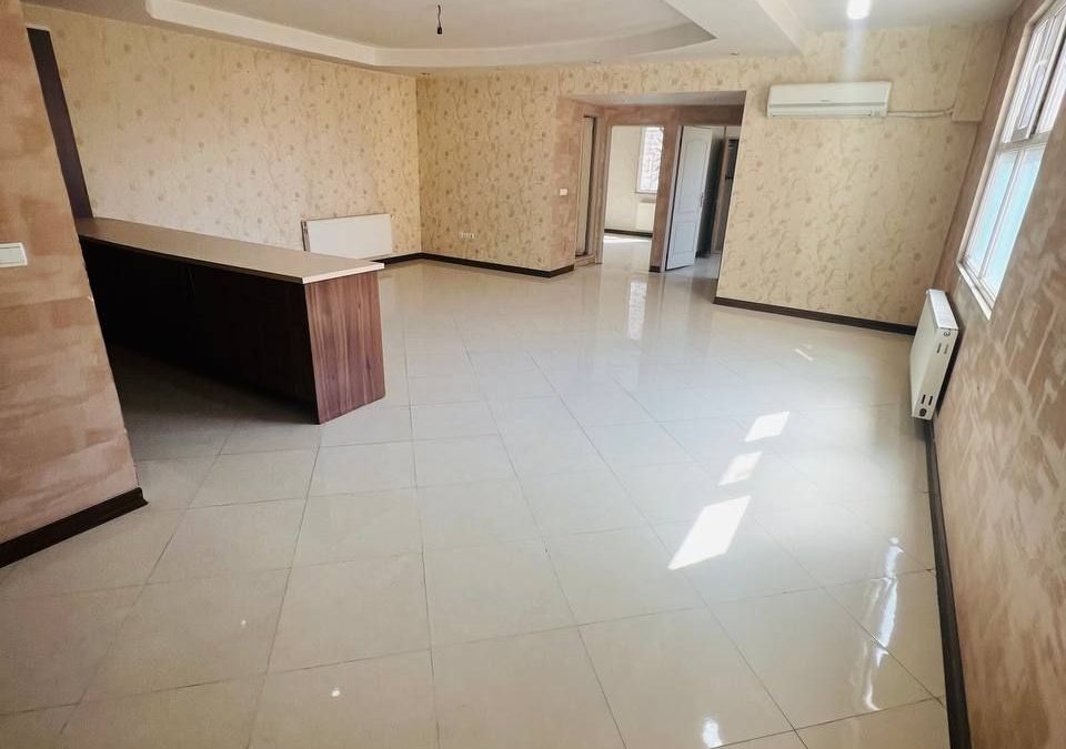 آپارتمان متراژ بالا در اندیشه
